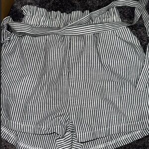 16 PCS- BAG OF CLOTHES FOR SALE, includes shorts, shirts, swimsuits, jeans.